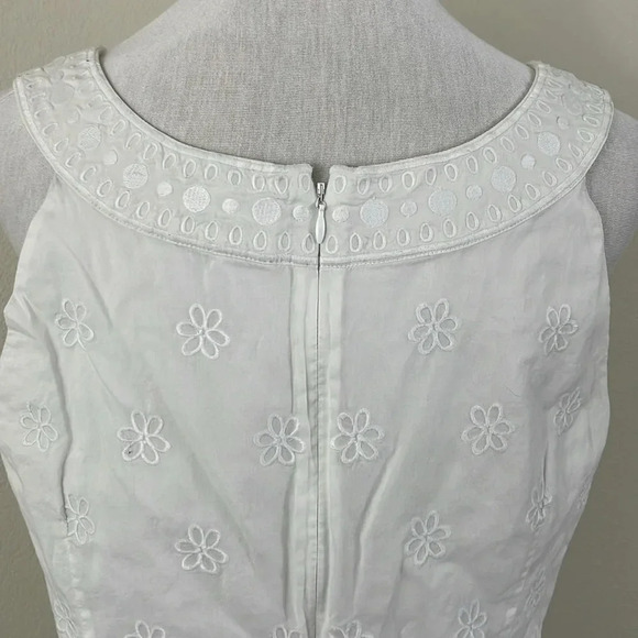 Vineyard vines eyelet dress size 10 - Picture 5 of 6